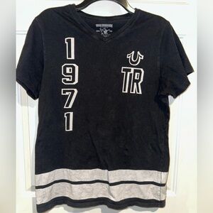 True Religion ‘Off Field’ 1971 Black Graphic V-neck Jersey Shirt - Cotton Large